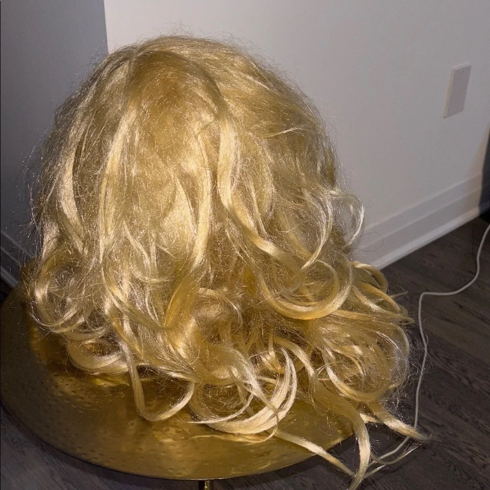 Blonde Barbie curly hair wig - Picture 5 of 14